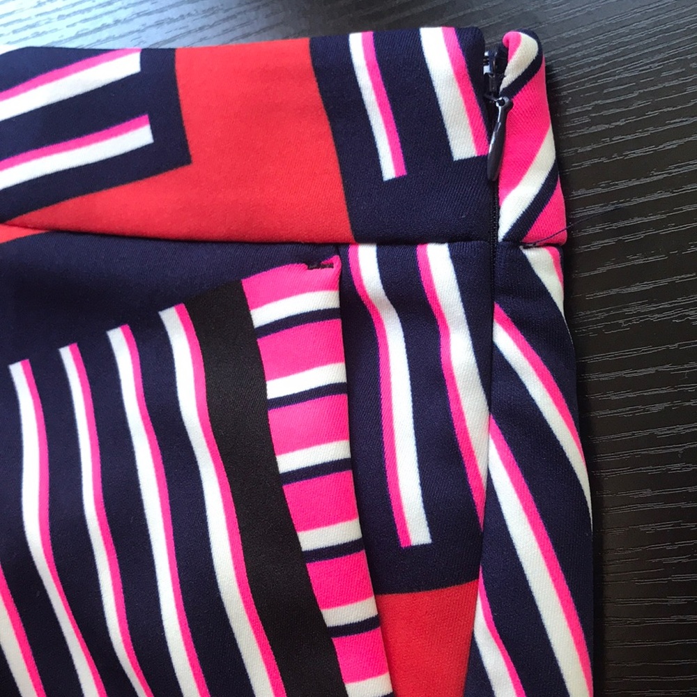 Express shorts size 2 - Picture 2 of 4